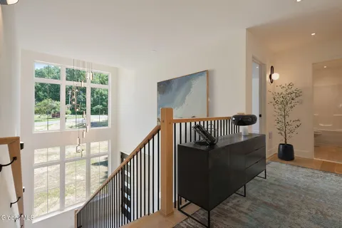 $675,000 | 1 Aspen Circle, Albany, NY 12208