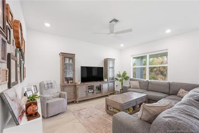 $549,900 | 2033 Northeast Ocean Dunes Drive, Jensen Beach, FL 34957