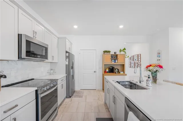 $549,900 | 2033 Northeast Ocean Dunes Drive, Jensen Beach, FL 34957