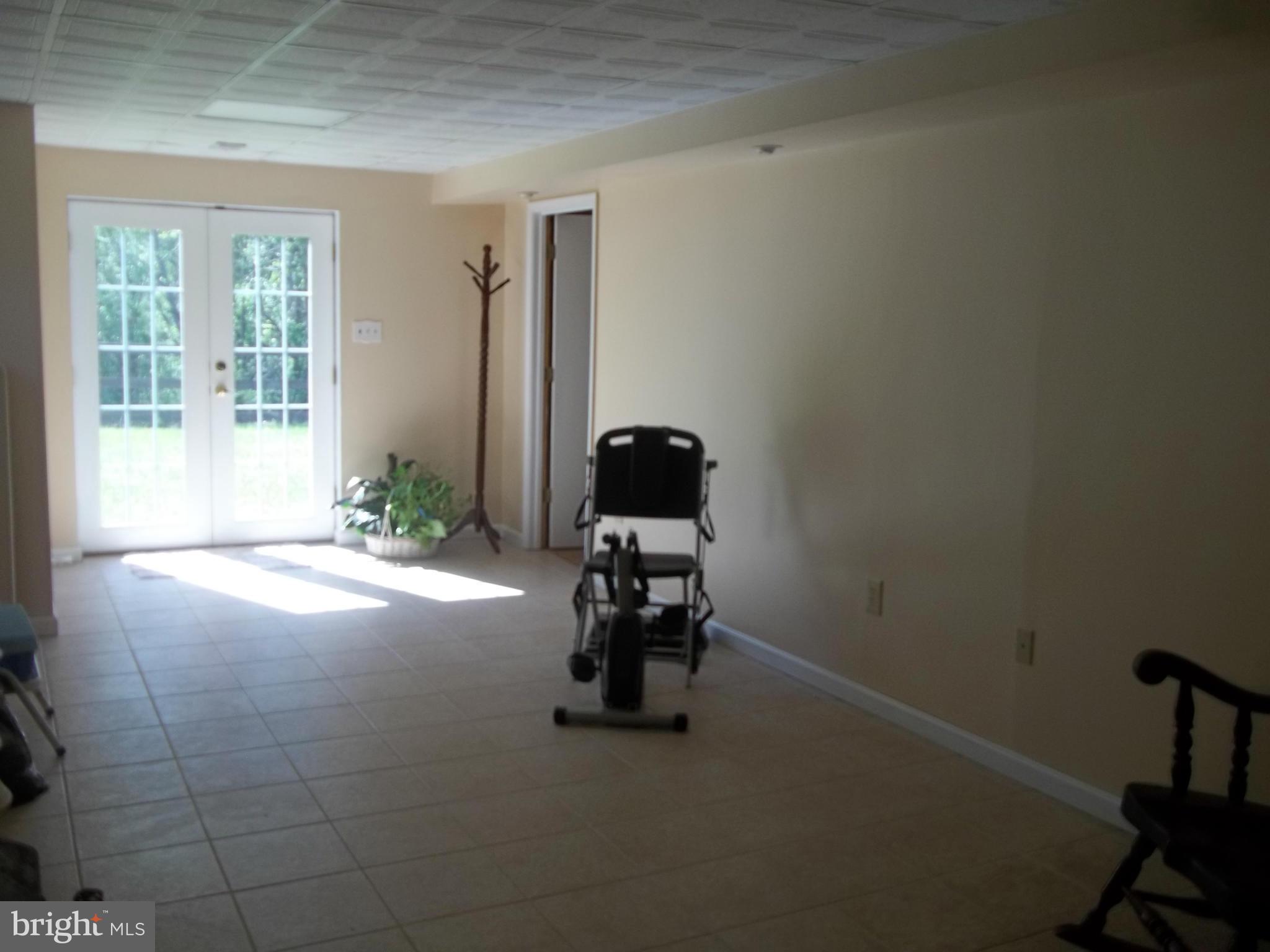 8331 Opal Road Warrenton, VA 20186 - Photo 19 of 30 Family Room