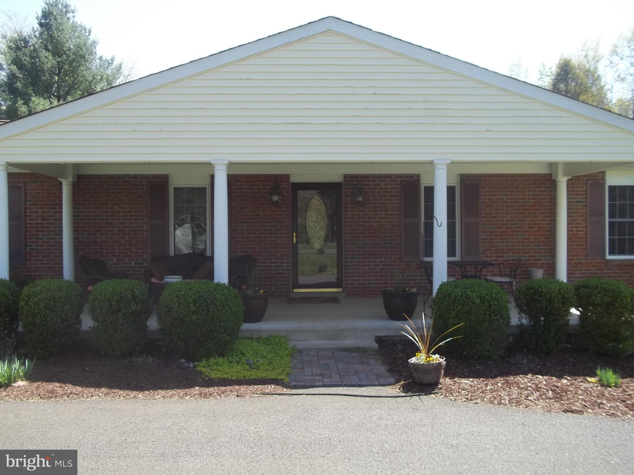 8331 Opal Road Warrenton, VA 20186 - Photo 3 of 30 Exterior (Front)