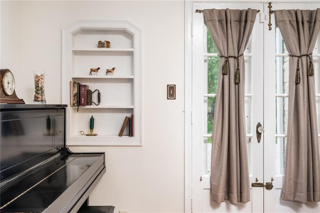 7000 Allisonville Road Indianapolis, IN 46220 - Photo 11 of 38 Gallery Image 11