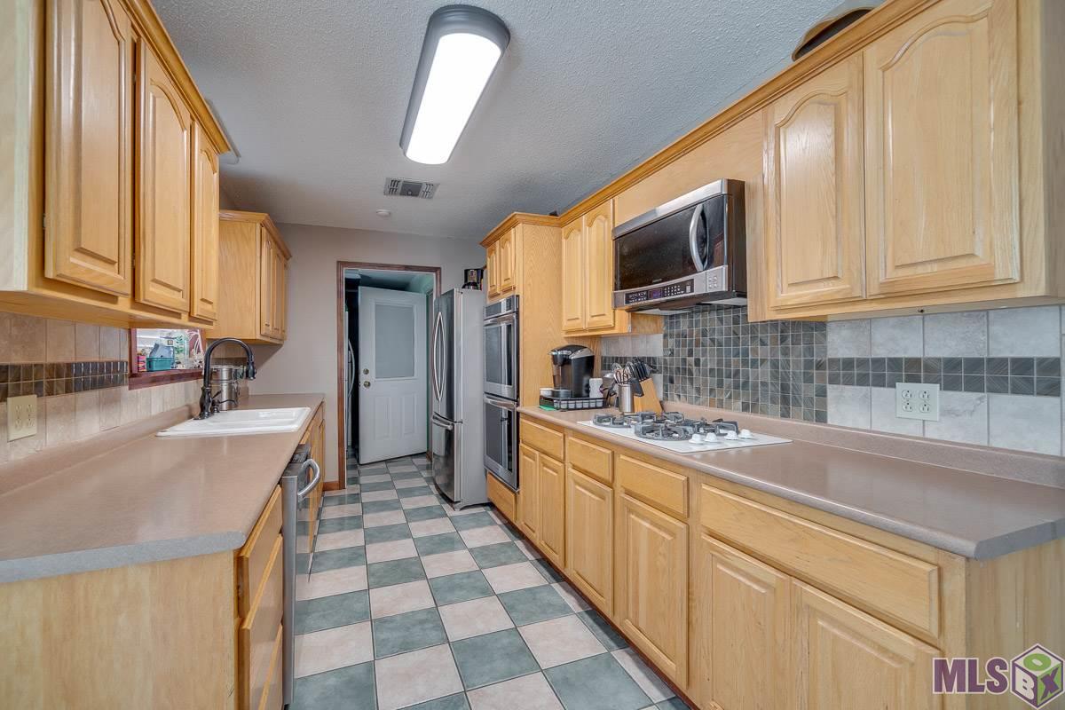 1815 Bayou Blue Road Houma, LA 70364 - Photo 5 of 19 Gallery Image 5