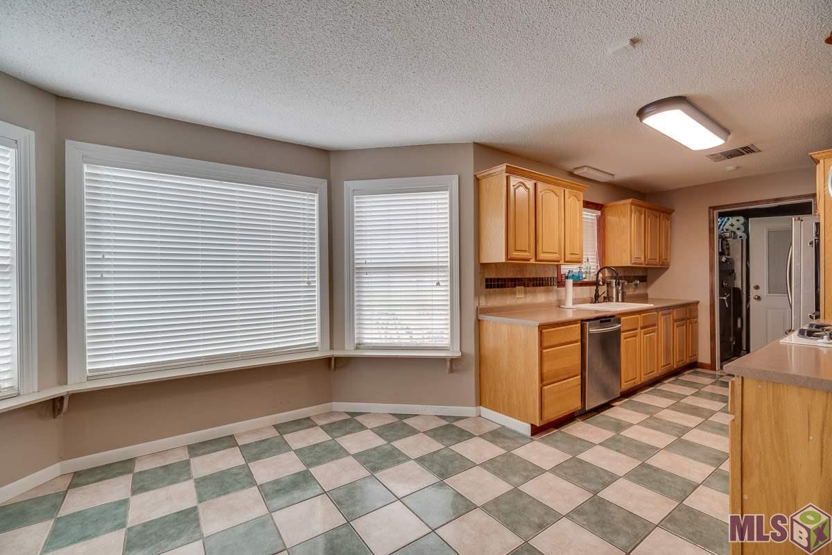 1815 Bayou Blue Road Houma, LA 70364 - Photo 6 of 19 Gallery Image 6