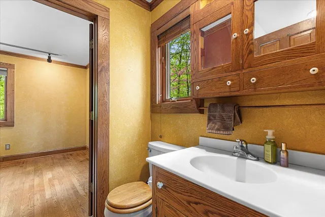 $525,000 | 9561 Maple Tree Road, Farmington, WI 53040