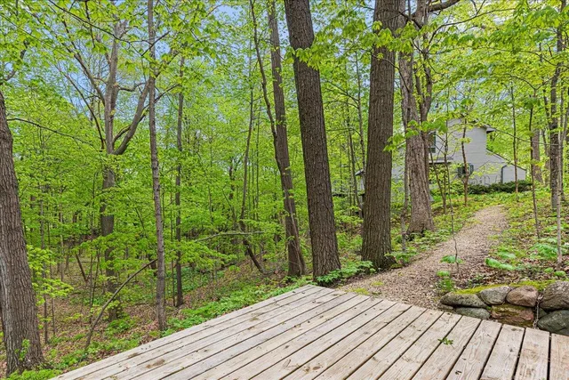 $525,000 | 9561 Maple Tree Road, Farmington, WI 53040