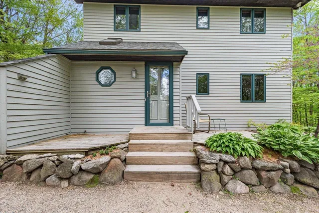 $525,000 | 9561 Maple Tree Road, Farmington, WI 53040