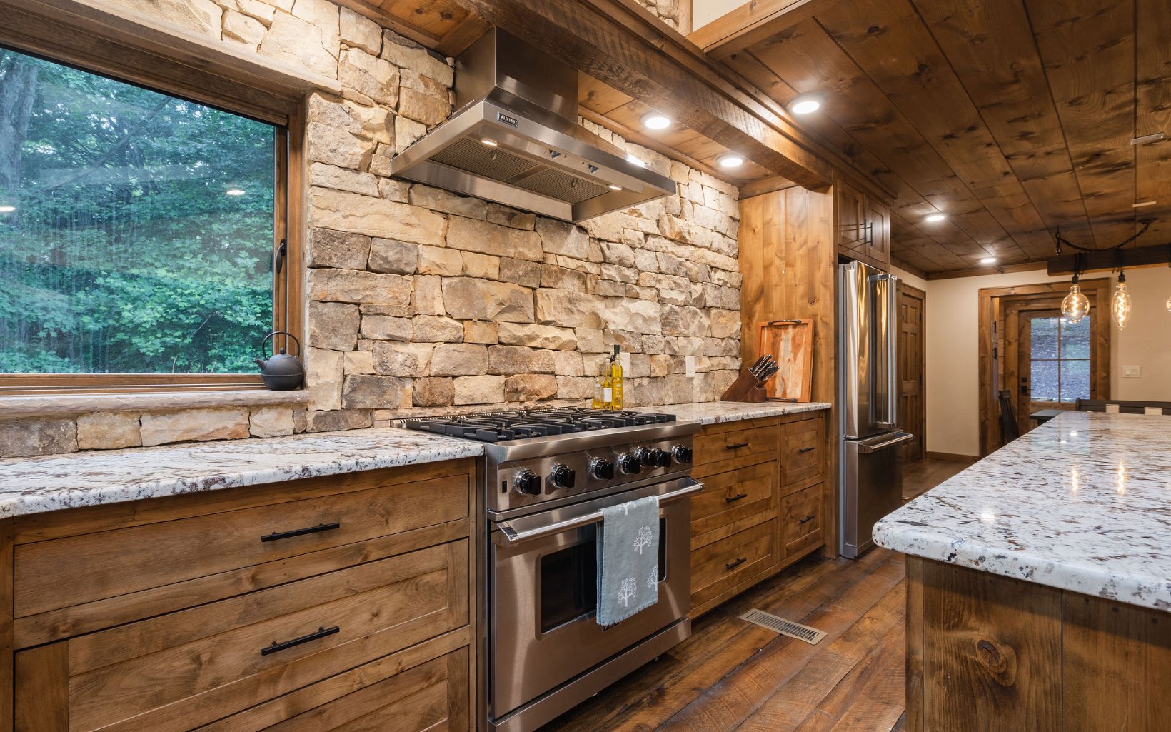 292 Bear Foot Drive Blue Ridge, GA 30513 - Photo 11 of 42 Additional View