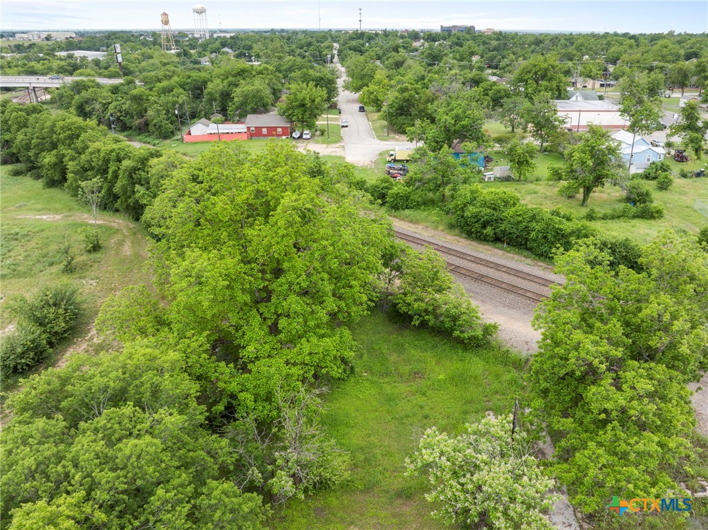 519 South 10th Street Temple, TX 76501 - Photo 6 of 8 a view of outdoor space and yard