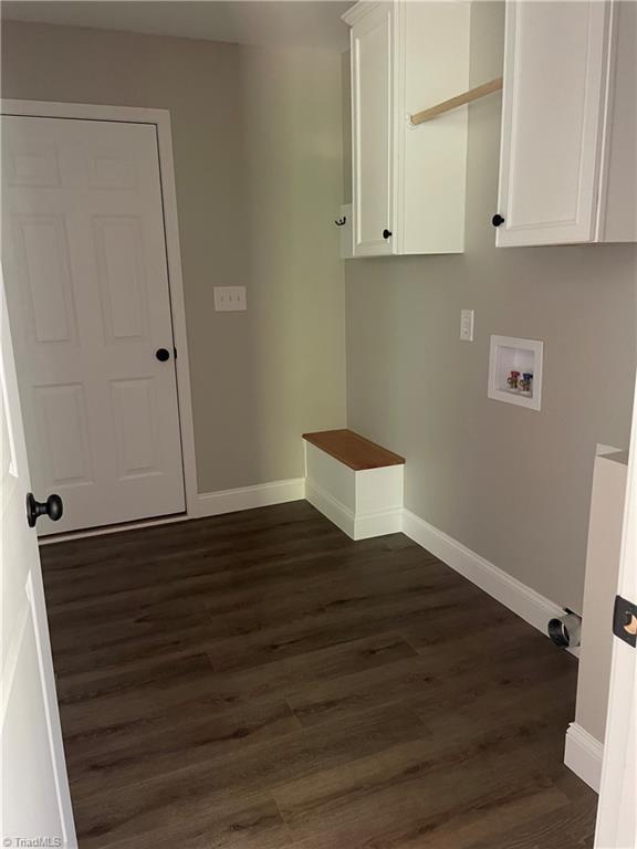 2123 Waterford Pointe Road Lexington, NC 27292 - Photo 15 of 24 Laundry Room off garage and kitchen hallway. Convenient drop zone.