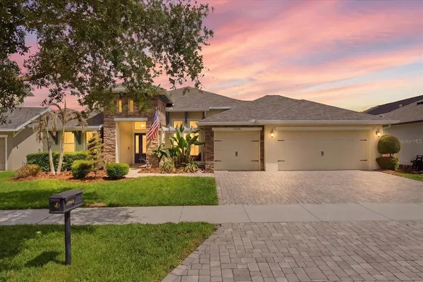 $789,000 | 15526 Starling Crossing Drive, Lithia, FL 33547