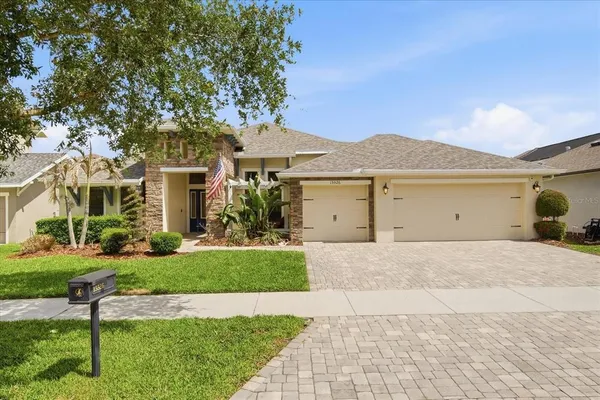 $789,000 | 15526 Starling Crossing Drive, Lithia, FL 33547