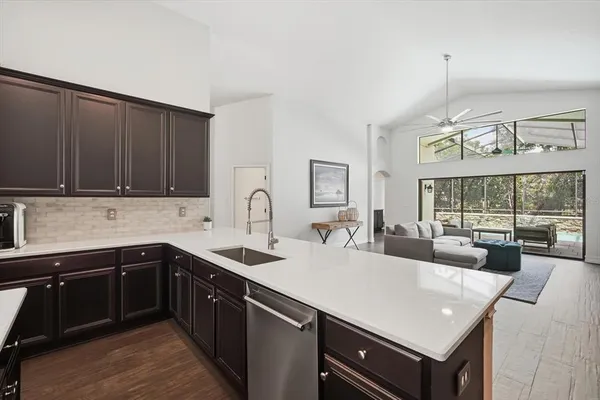 $789,000 | 15526 Starling Crossing Drive, Lithia, FL 33547