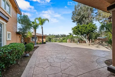 $1,799,000 | 11535 Alps Way, Escondido, CA 92026