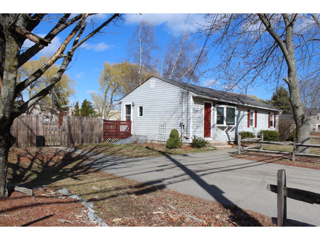 77 Pine Hill Road Nashua, NH 03063 - Photo 2 of 10 Gallery Image 2