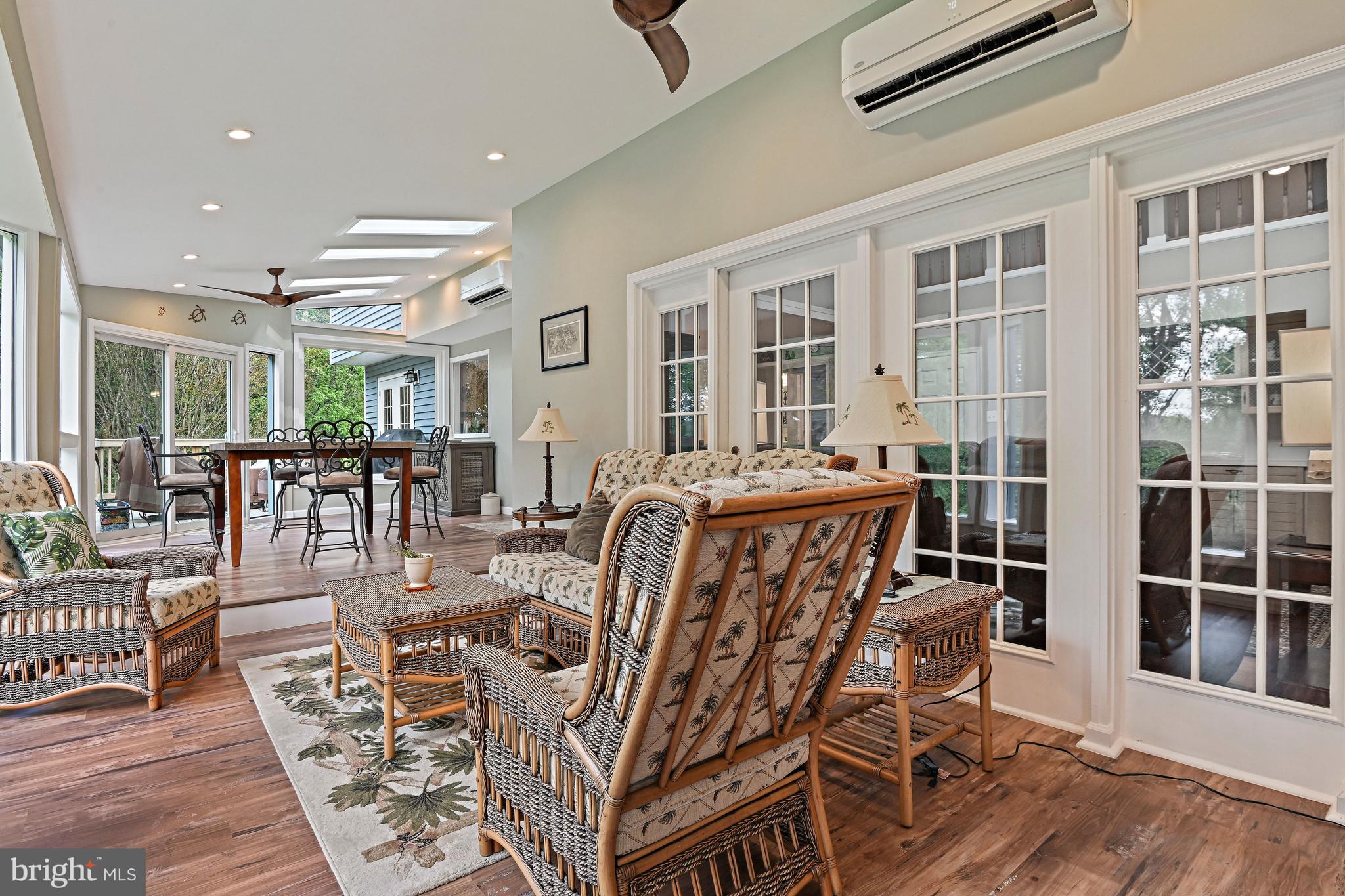 9830 Faust Drive Vienna, VA 22182 - Photo 26 of 75 Endless layout options for dining and lounging