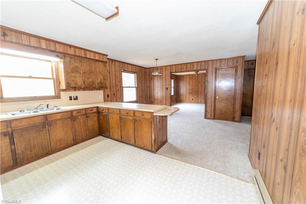 334 Garner Road Denton, NC 27239 - Photo 4 of 16 Gallery Image 4