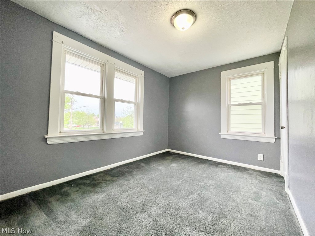976 Rondel Road Cleveland, OH 44110 - Photo 22 of 35