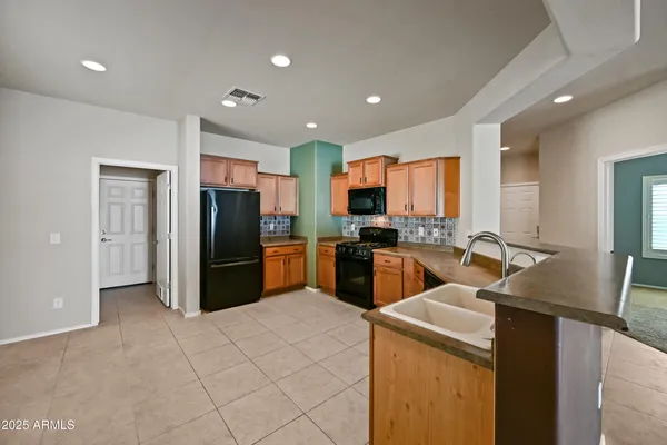 $2,100 | 26182 West Tonto Lane, Buckeye, AZ 85396