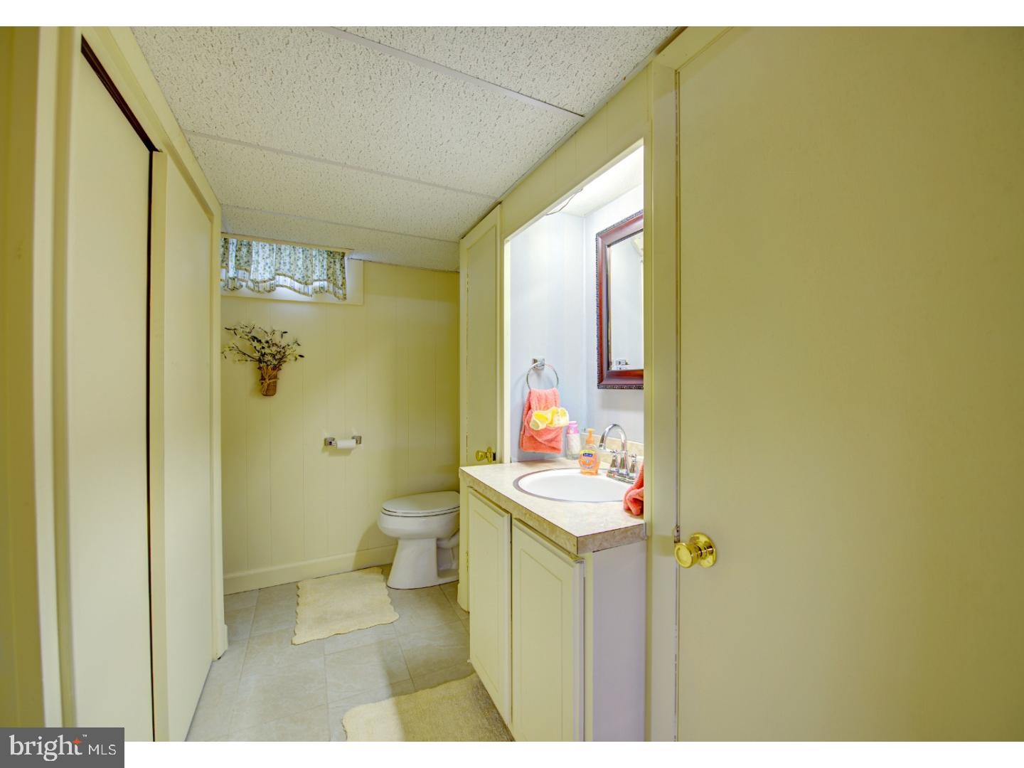 202 Pinehurst Road Wilmington, DE 19803 - Photo 18 of 25 Half Bath