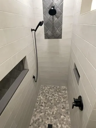 $629,000 | 429 South Pine Grove Lane, Hortonville, WI 54944