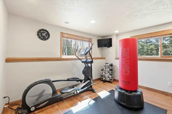 $629,000 | 429 South Pine Grove Lane, Hortonville, WI 54944