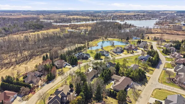 $629,000 | 429 South Pine Grove Lane, Hortonville, WI 54944