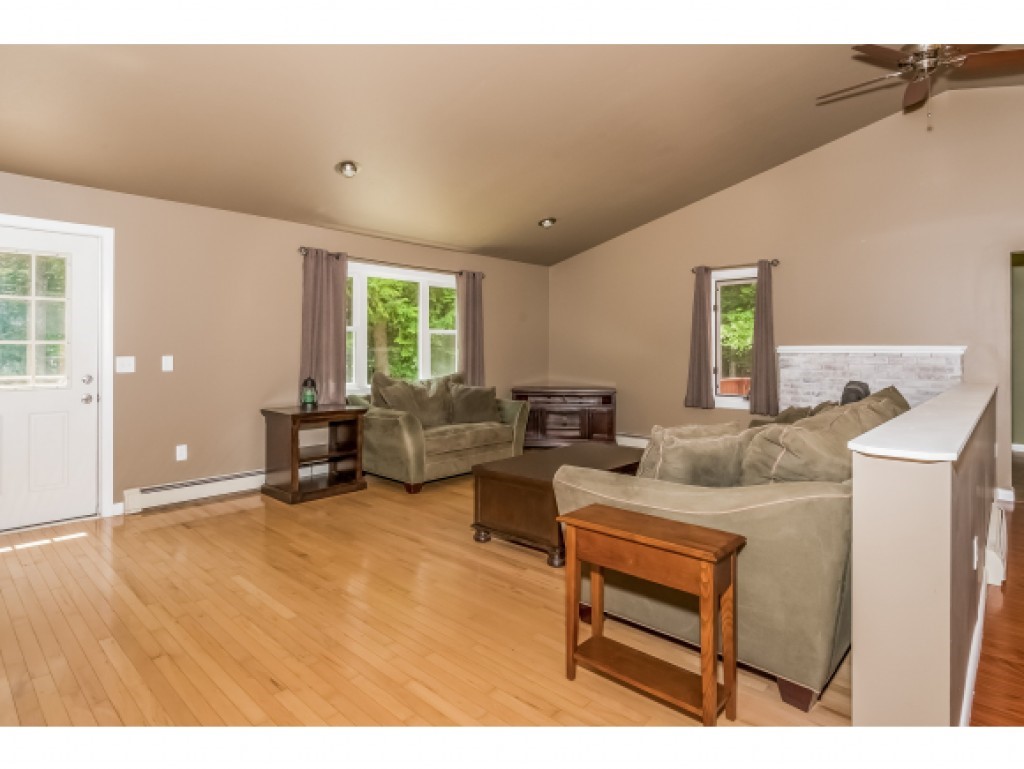 552 Clough Hill Road Loudon, NH 03307 - Photo 16 of 36 Gallery Image 16