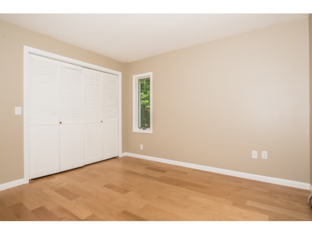 552 Clough Hill Road Loudon, NH 03307 - Photo 21 of 36 Gallery Image 21