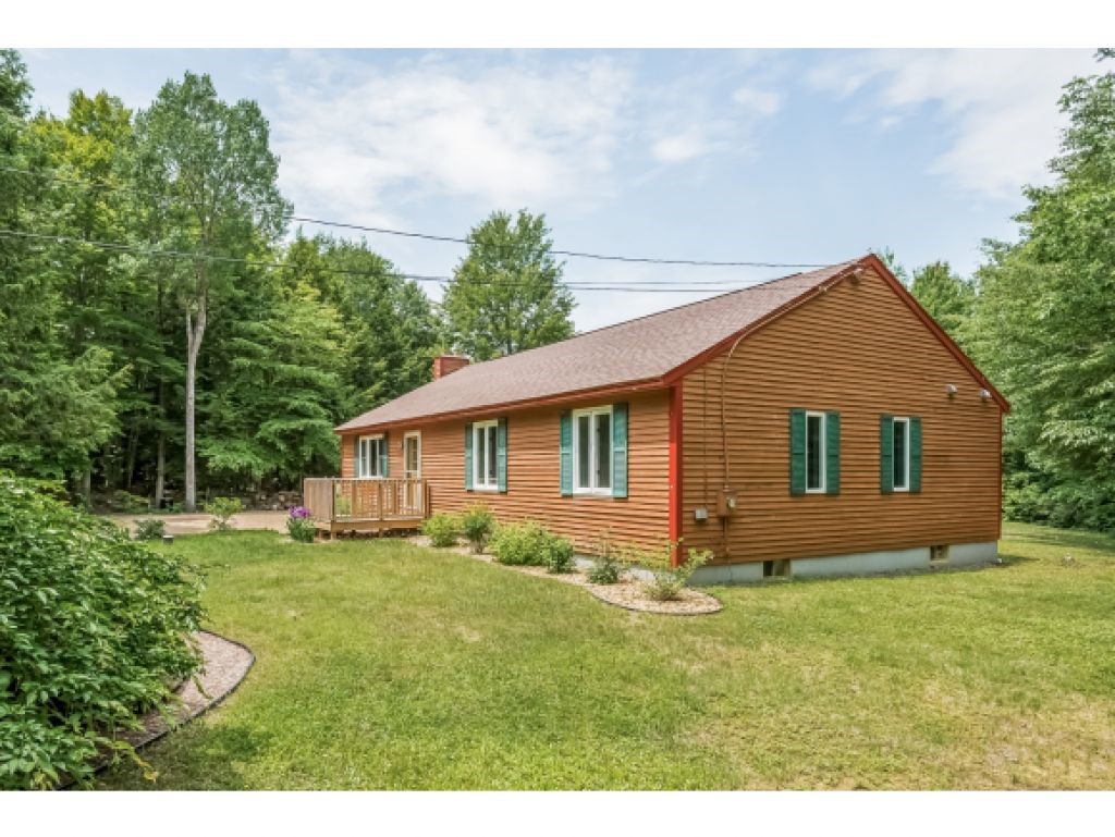 552 Clough Hill Road Loudon, NH 03307 - Photo 7 of 36 Gallery Image 7