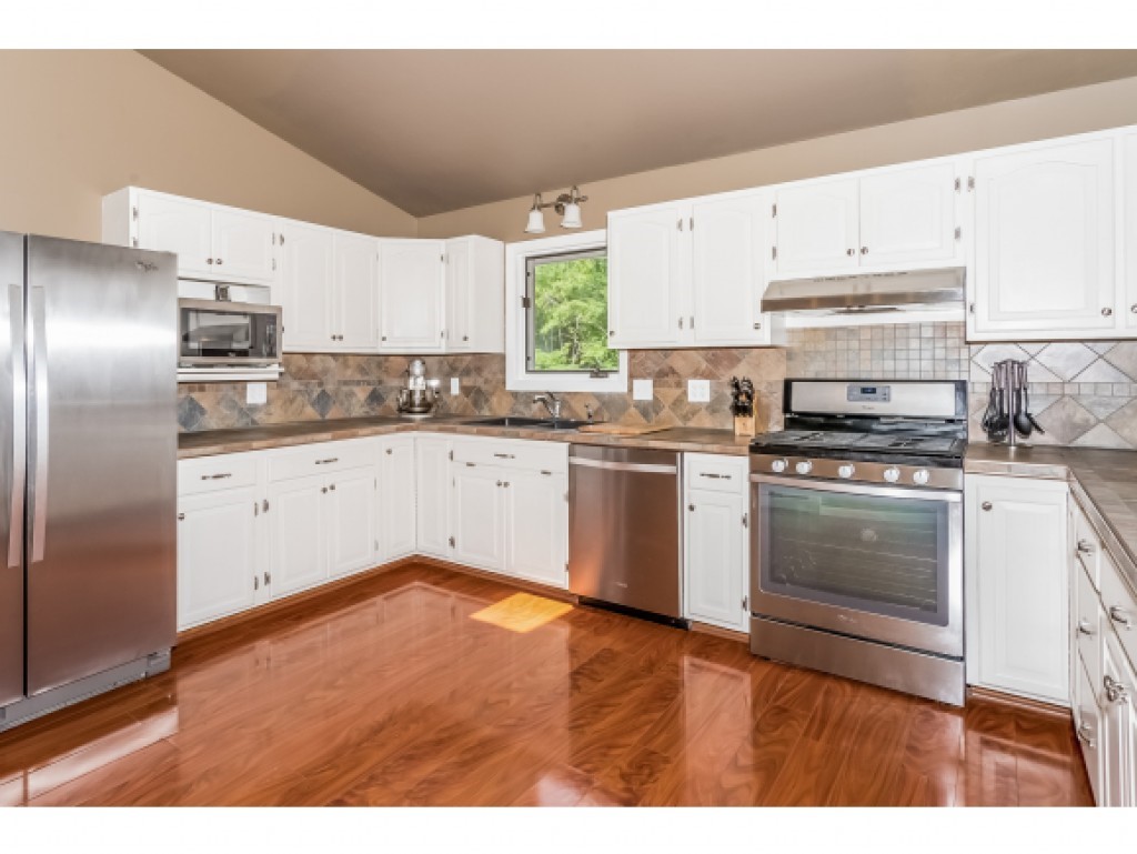 552 Clough Hill Road Loudon, NH 03307 - Photo 10 of 36 Gallery Image 10
