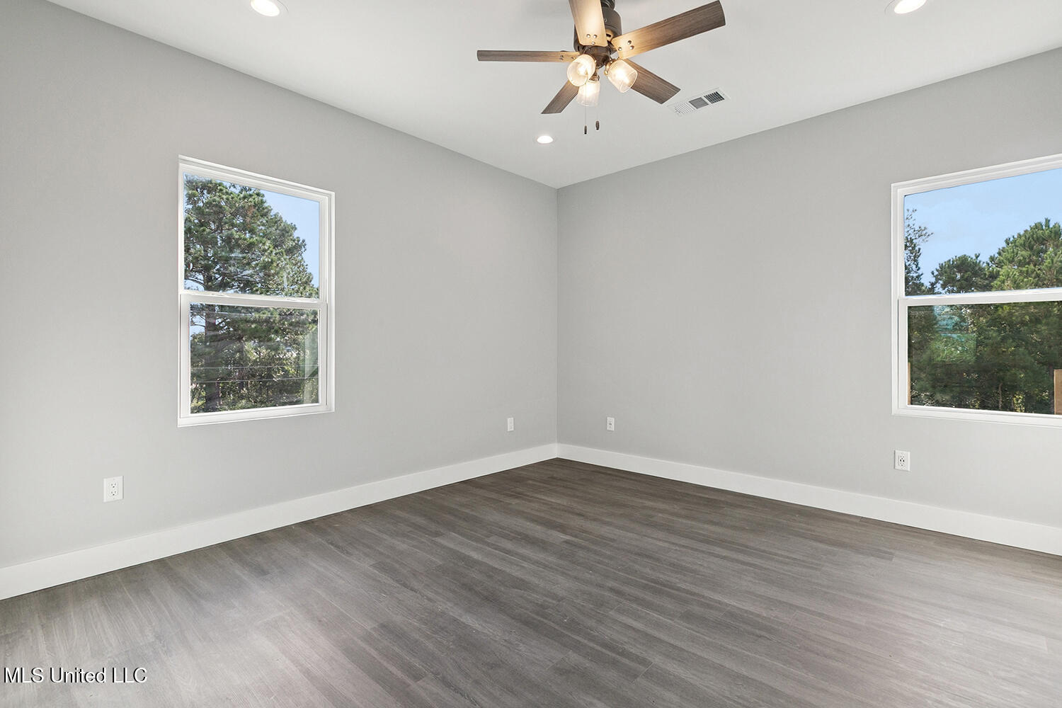 5019 Colorado Street Bay St. Louis, MS 39520 - Photo 11 of 21 Primary Bedroom