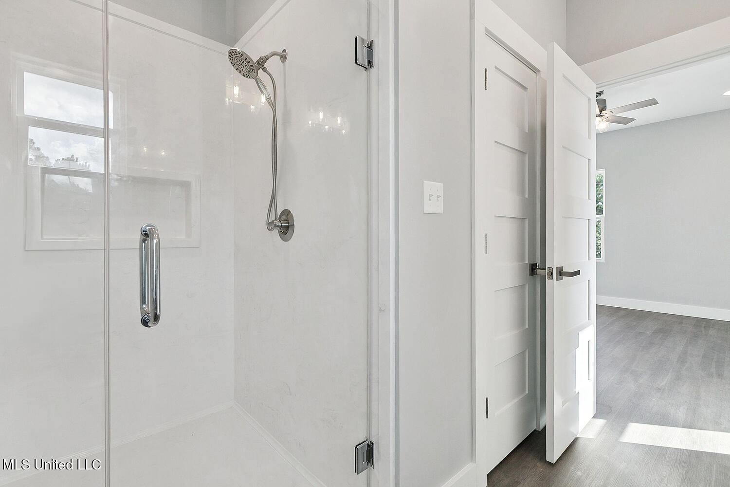 5019 Colorado Street Bay St. Louis, MS 39520 - Photo 13 of 21 Primary Bathroom 2