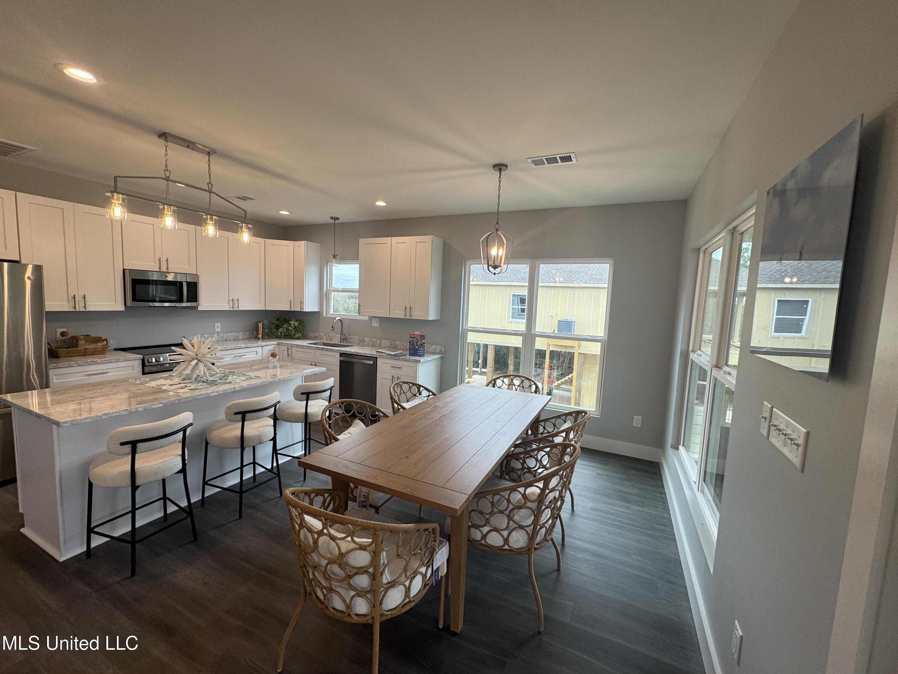 5019 Colorado Street Bay St. Louis, MS 39520 - Photo 7 of 21 IMG_6365