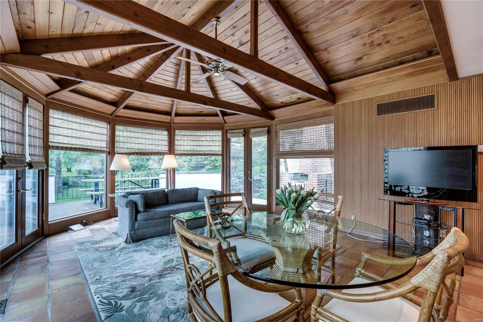 2 Dromara Road St. Louis, MO 63124 - Photo 15 of 29