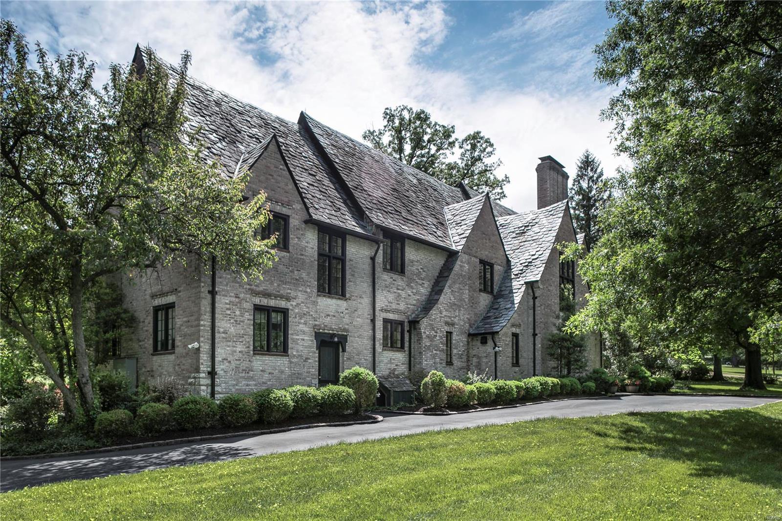 2 Dromara Road St. Louis, MO 63124 - Photo 3 of 29