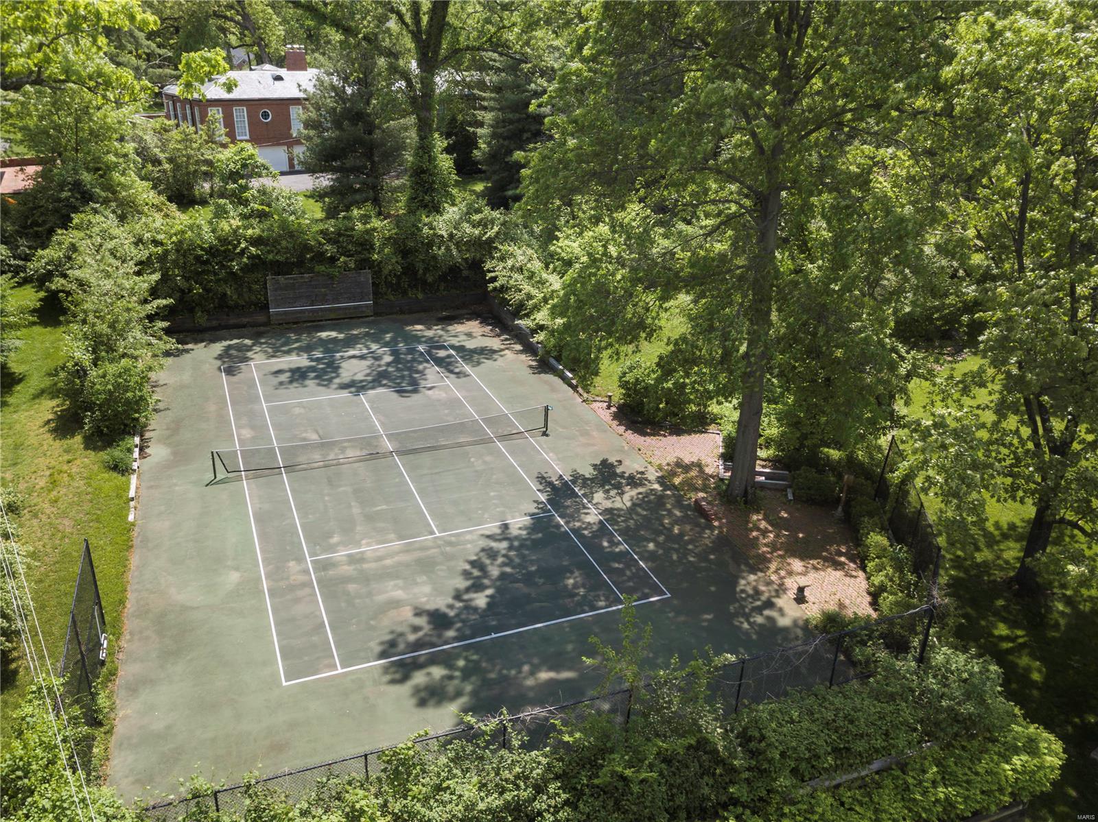 2 Dromara Road St. Louis, MO 63124 - Photo 27 of 29