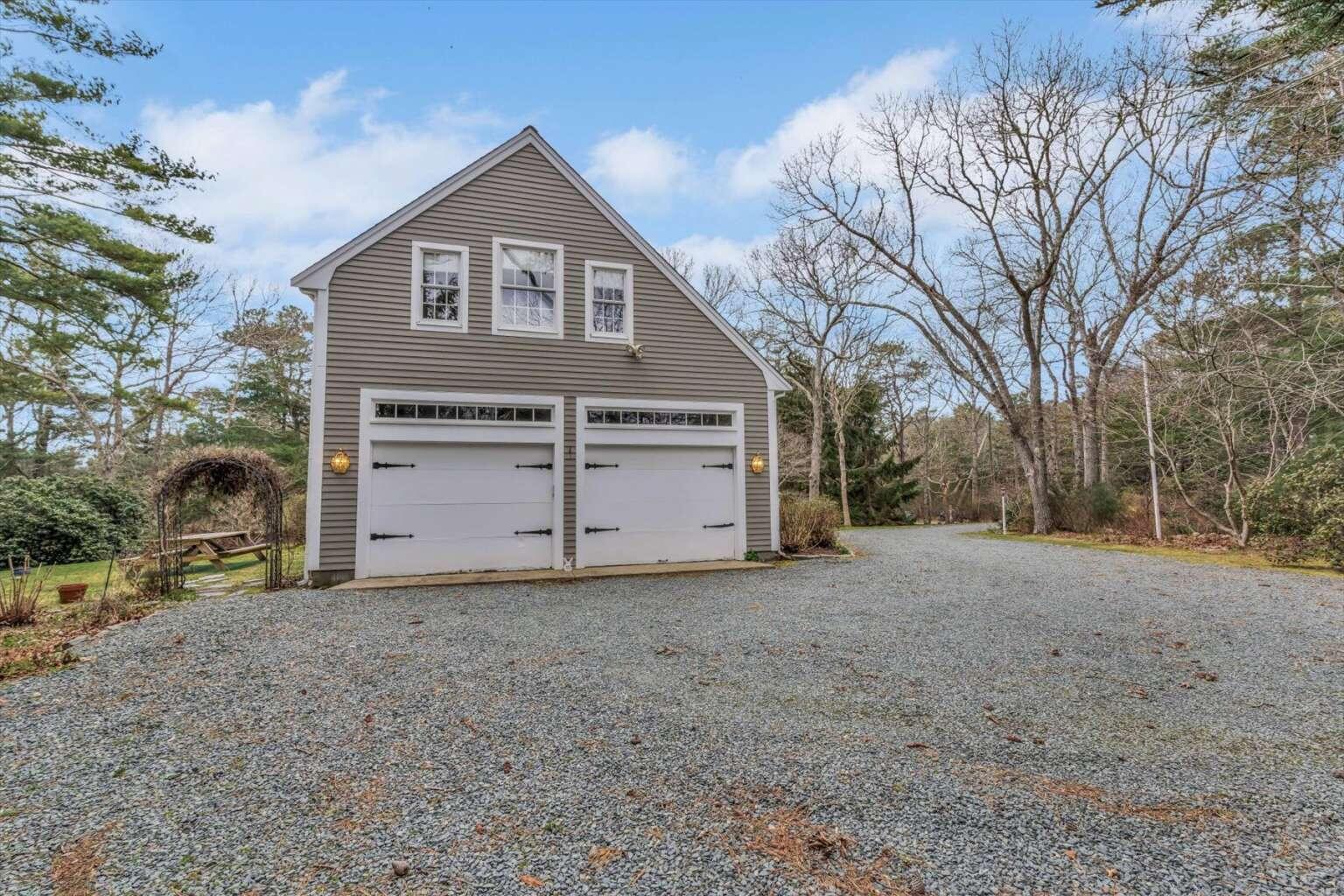 211 Scraggy Neck Road Cataumet, MA 02534 - Photo 3 of 20 Conway.3