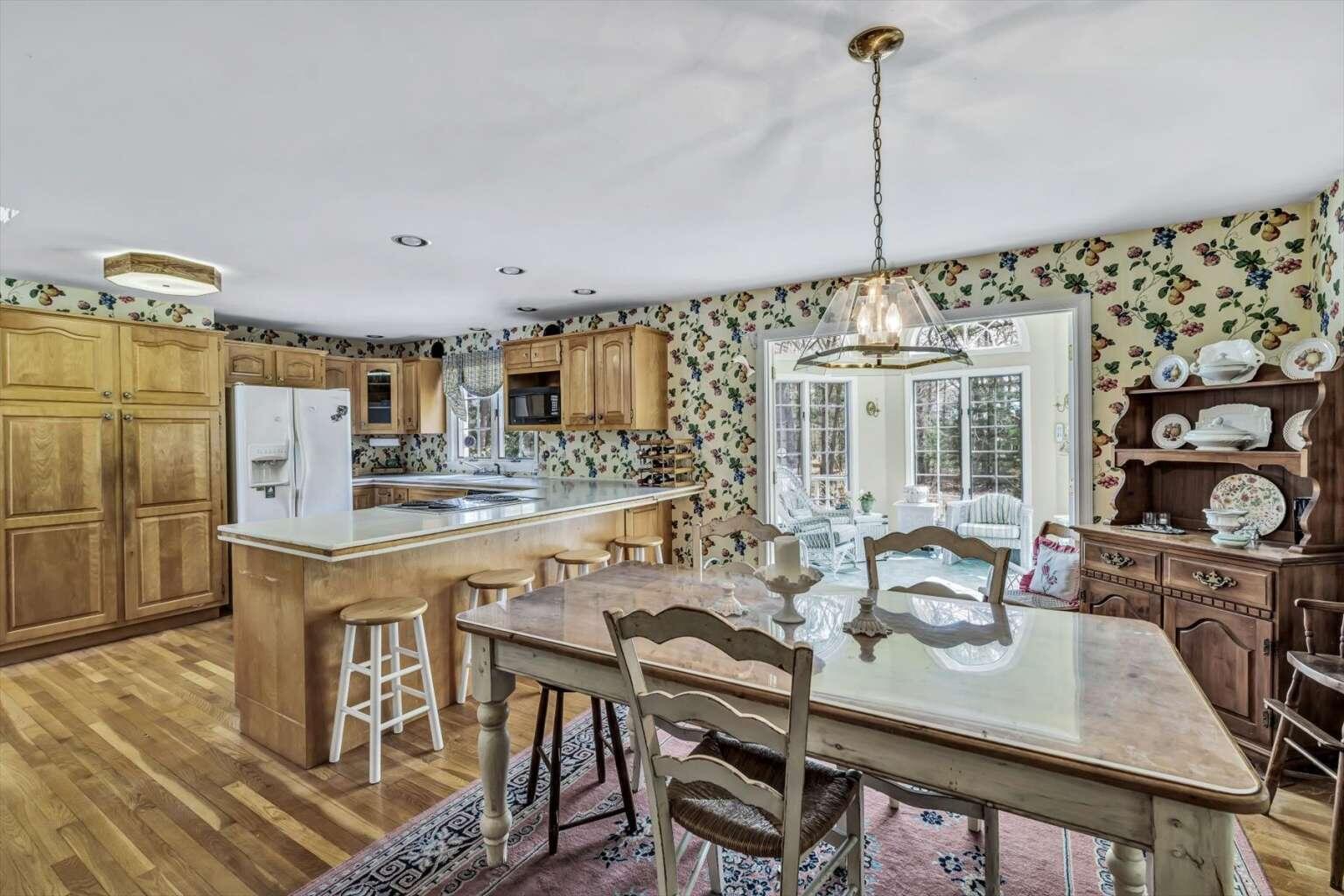211 Scraggy Neck Road Cataumet, MA 02534 - Photo 9 of 20 Conway.9