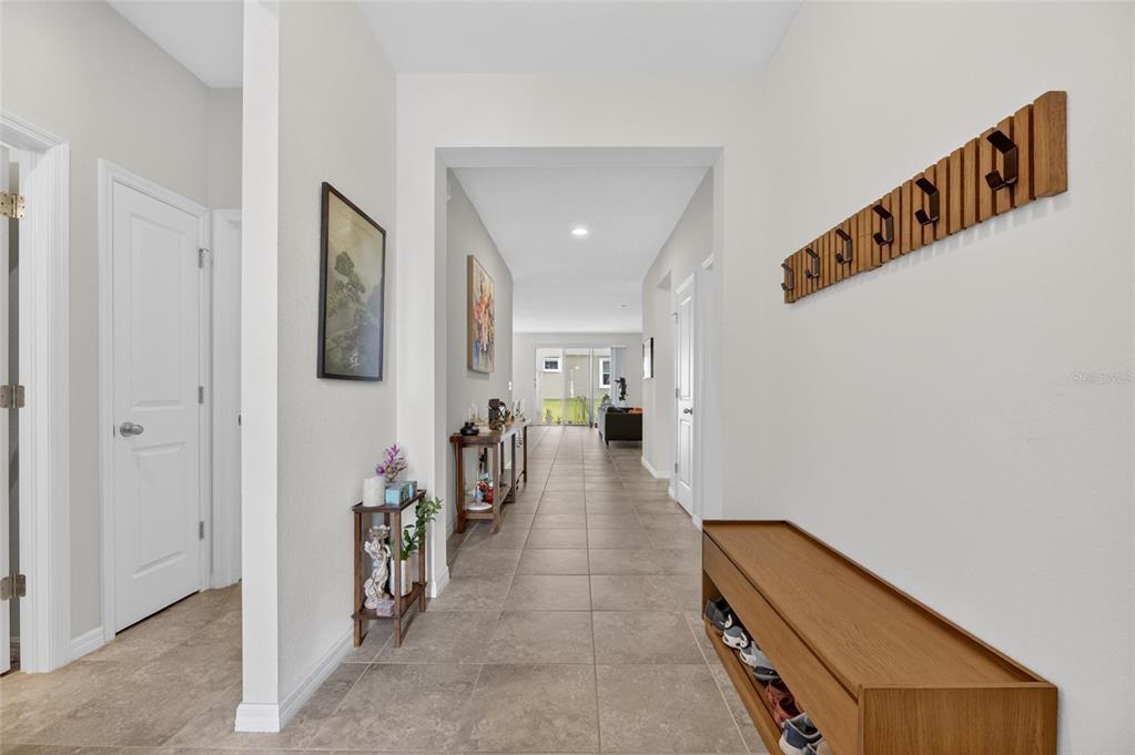 6309 Shadowlake Drive Apollo Beach, FL 33572 - Photo 8 of 64