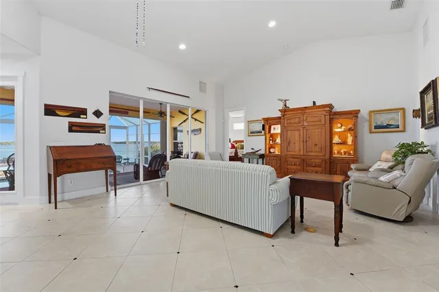 $775,000 | 3260 Peace River Drive, Punta Gorda, FL 33983