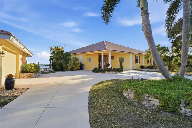 $775,000 | 3260 Peace River Drive, Punta Gorda, FL 33983