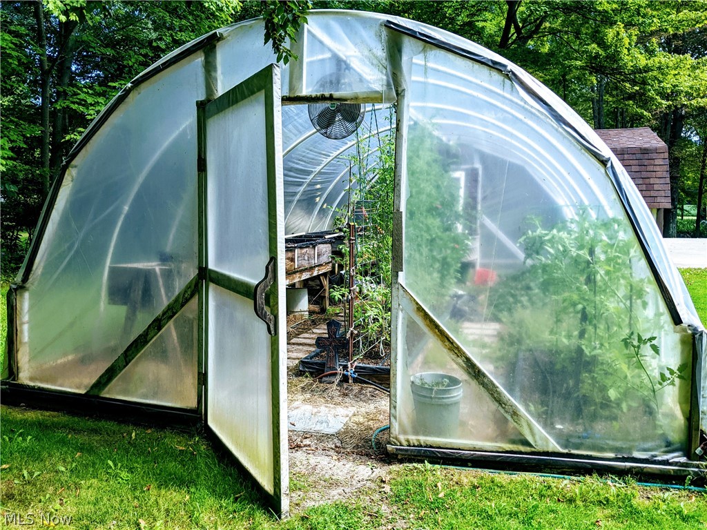 4676 Boneta Road Medina, OH 44256 - Photo 30 of 35 Irrigated Hoophouse