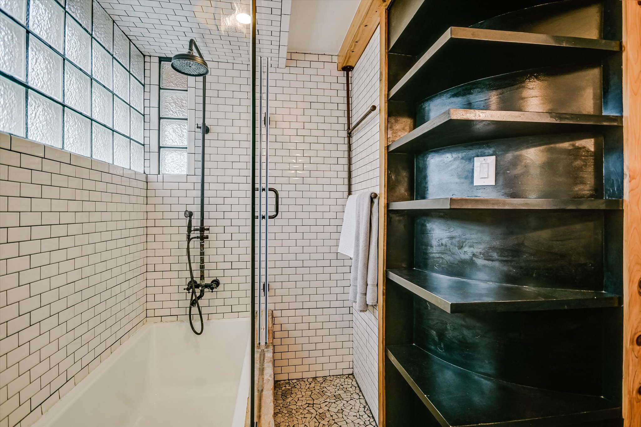 504 Powell Circle Austin, TX 78704 - Photo 10 of 23 a bathroom with a shower