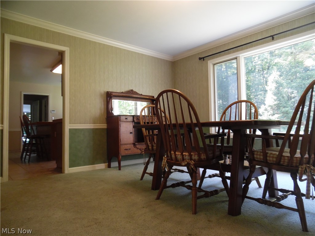 14755 Hubbard Road Burton, OH 44021 - Photo 8 of 35 Dining Room