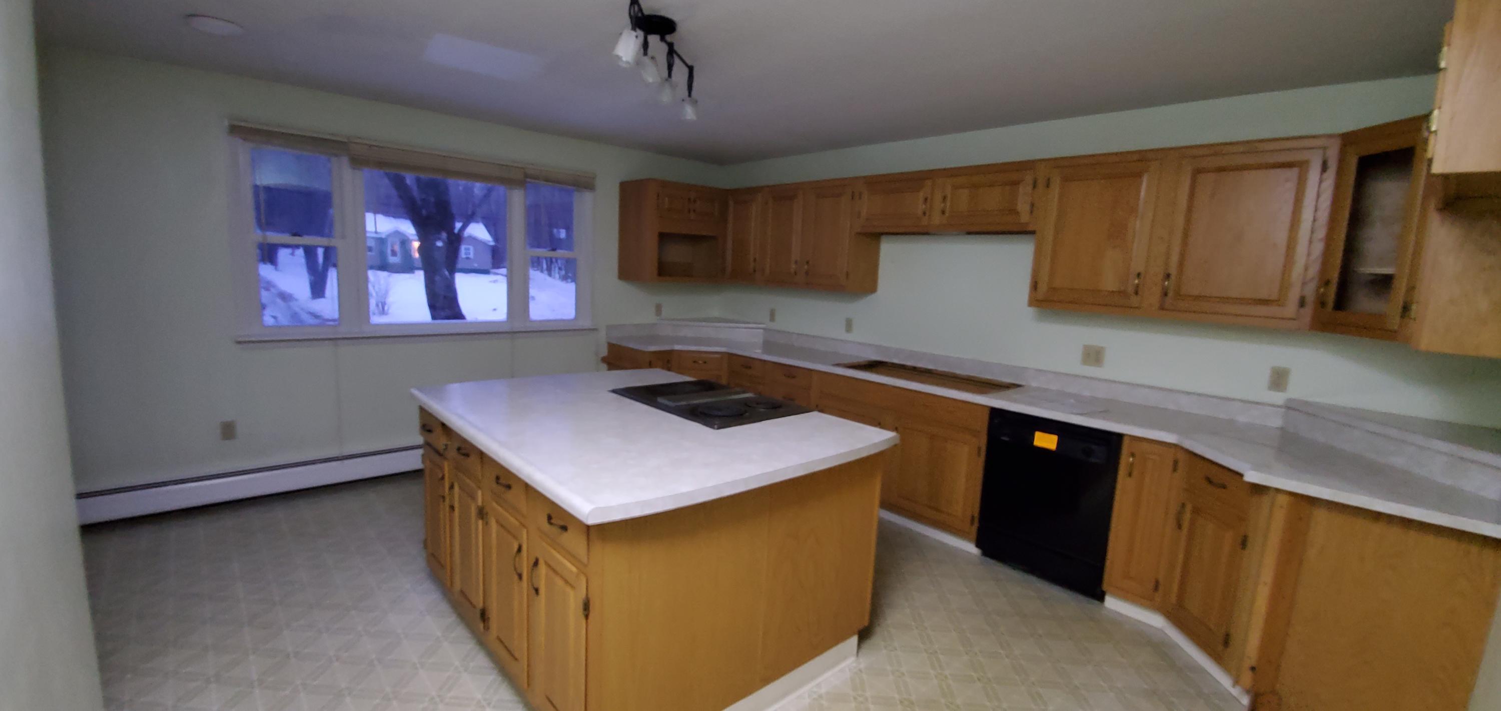 27 Somerset Street Millinocket, ME 04462 - Photo 10 of 26 4D2C51D9-C9D4-413A-ACBA-460F43E60377