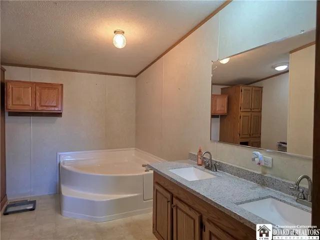 $250,000 | 10687 Carris Road, Ripley, NY 14775