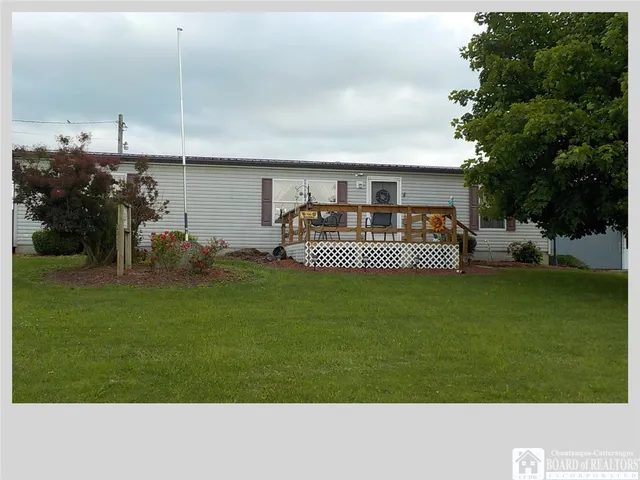 $250,000 | 10687 Carris Road, Ripley, NY 14775