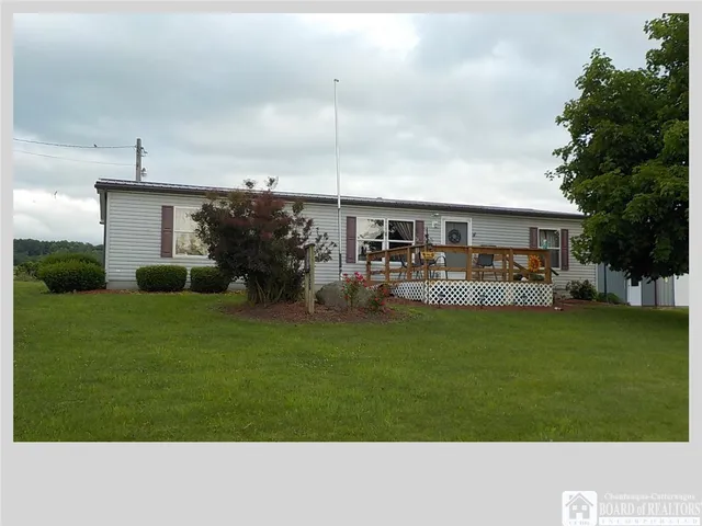 $250,000 | 10687 Carris Road, Ripley, NY 14775