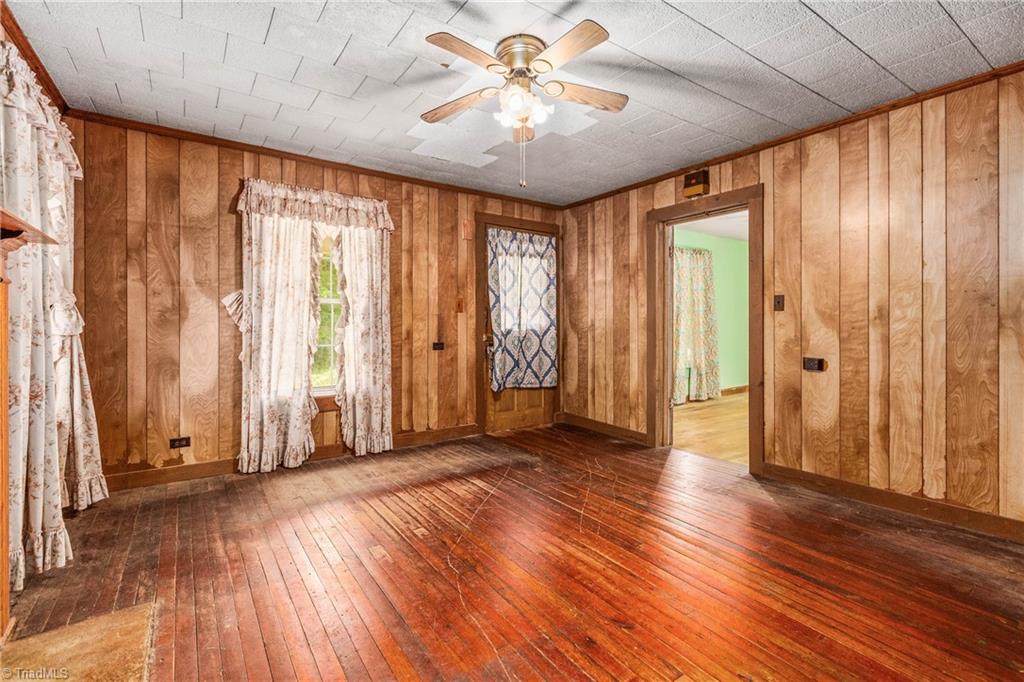 128 John Deere Road Harmony, NC 28634 - Photo 7 of 26